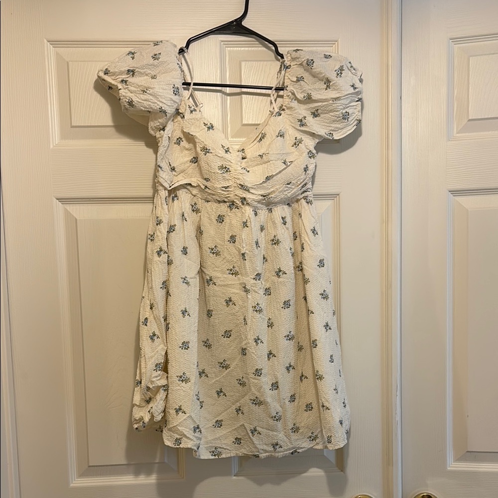 & Other Stories Cream Floral Dress